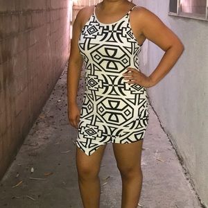 B&W Bodicon Fit Pattern Mini Dress